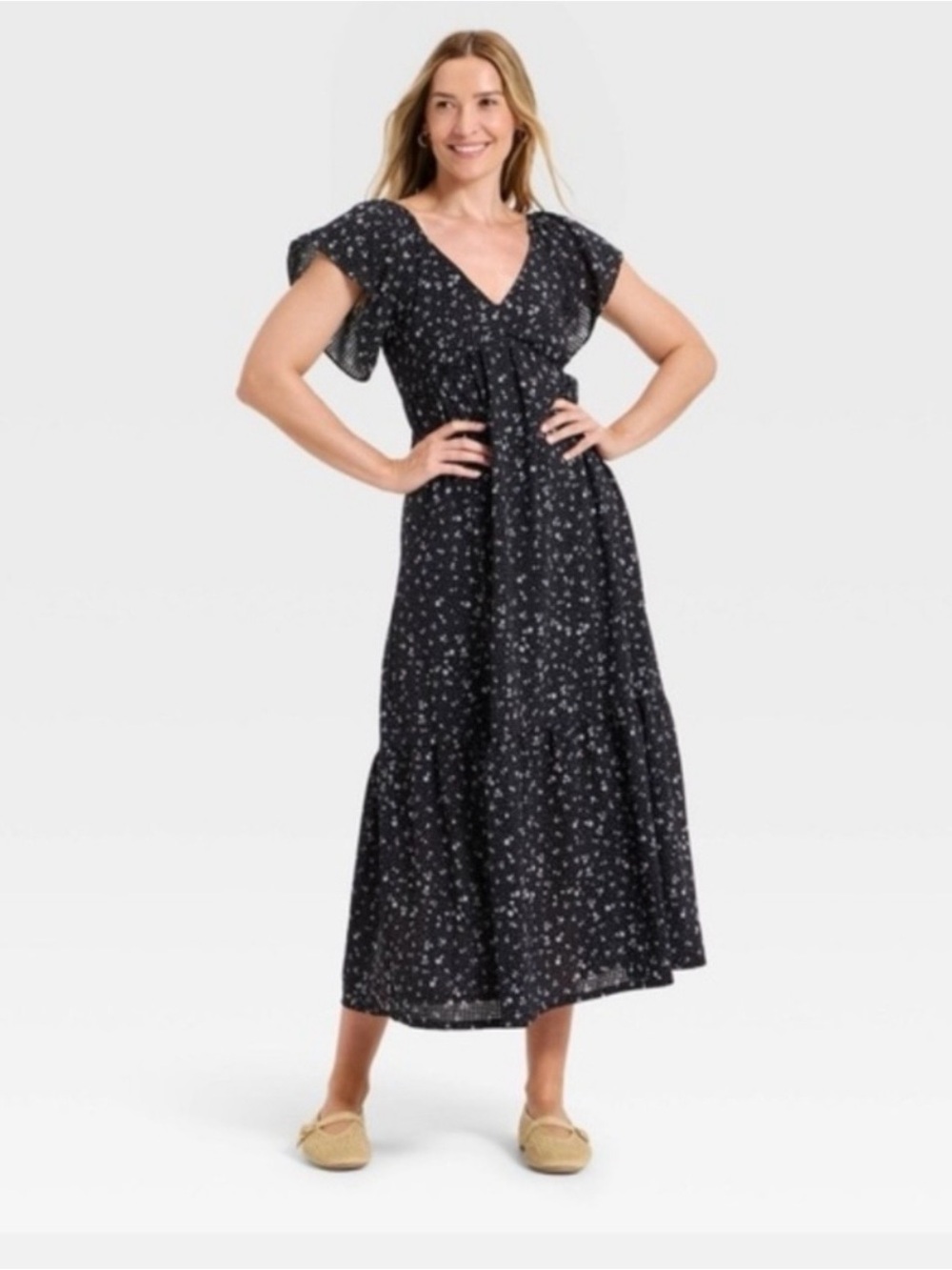 Universal thread Black Floral V-Neck Maxi Dress